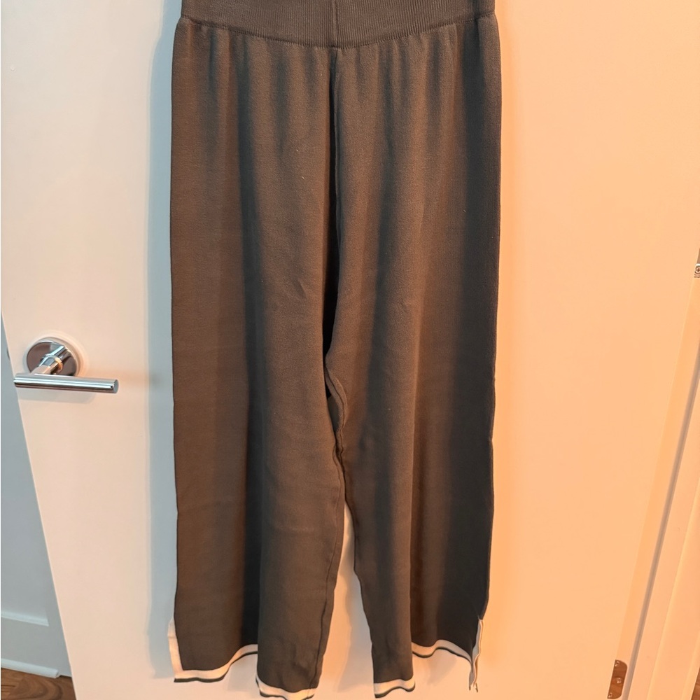 Green Wide-Leg Pants